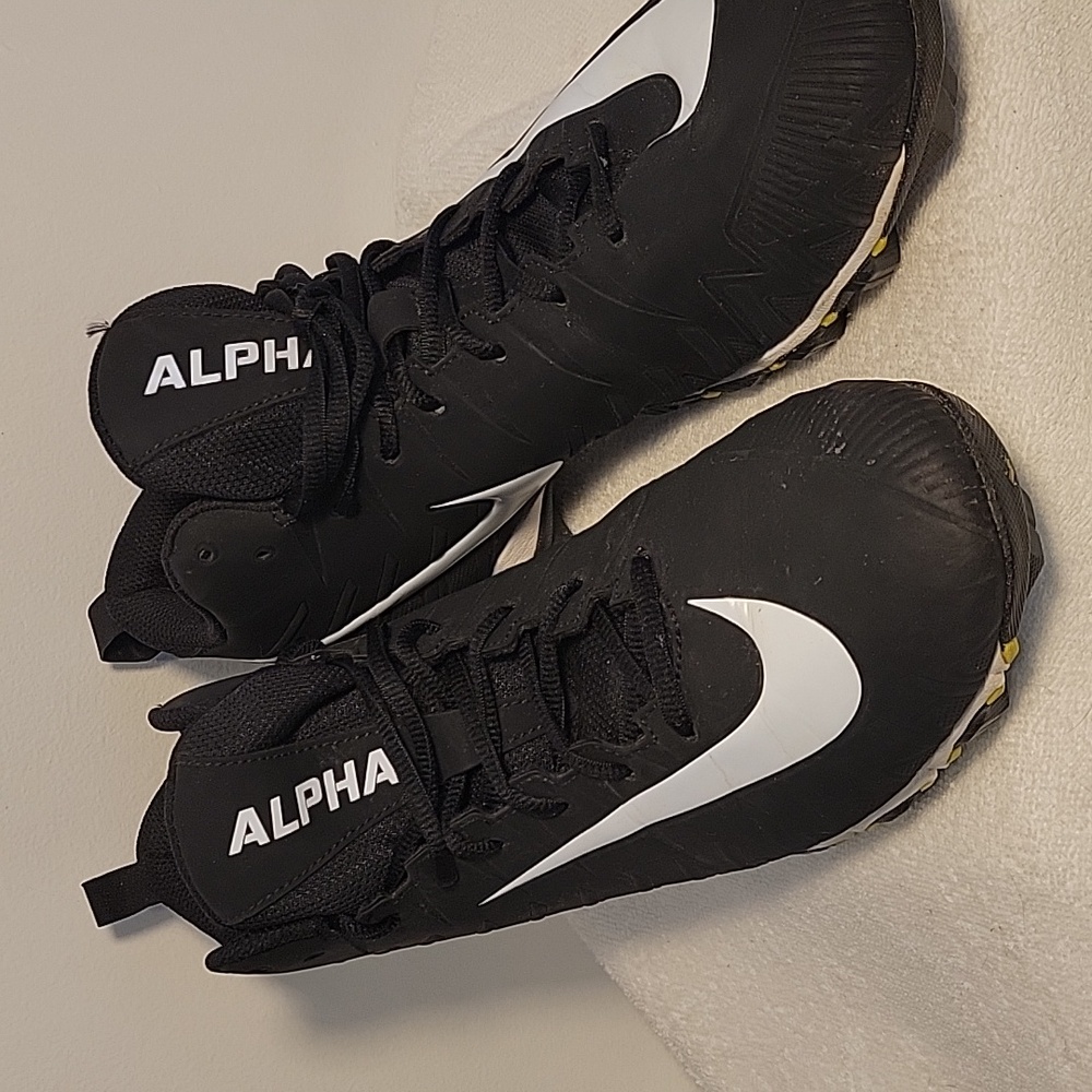 NikeFB Cleats Sz 10